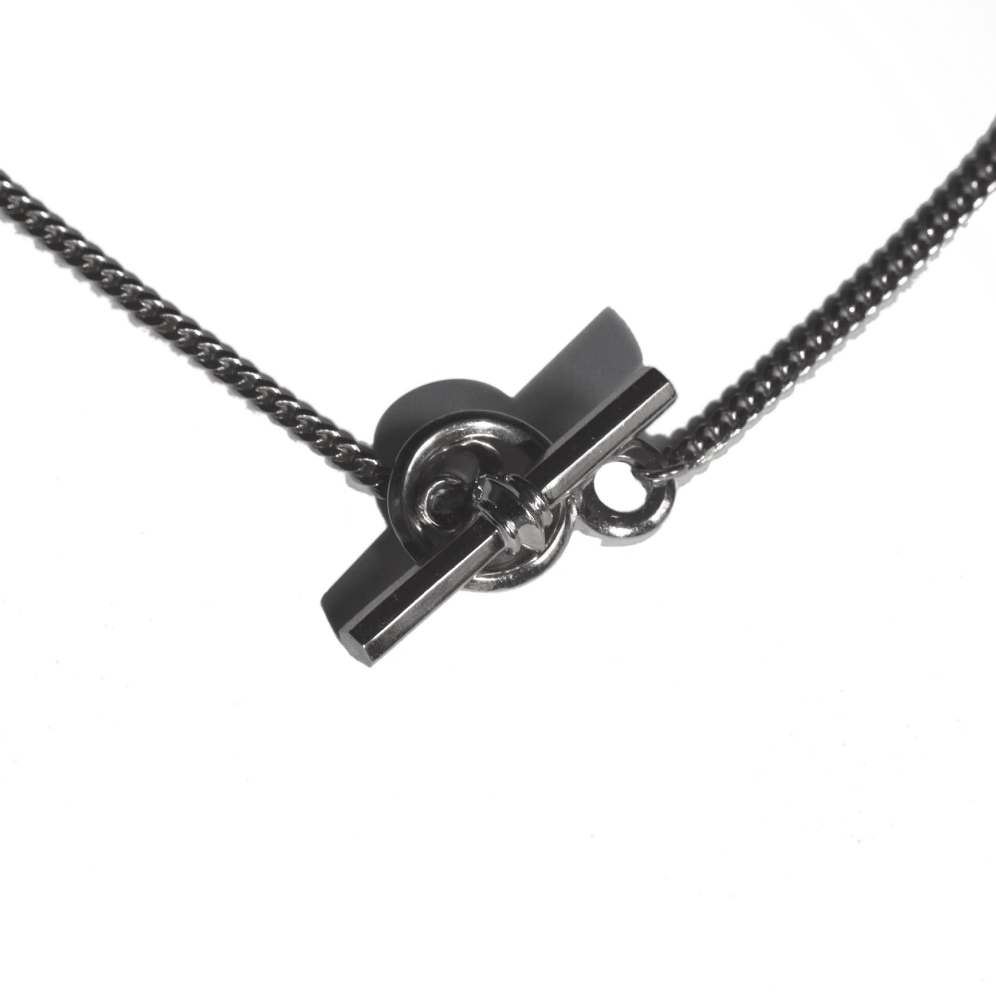 Platinum Makhaira T bar Chain