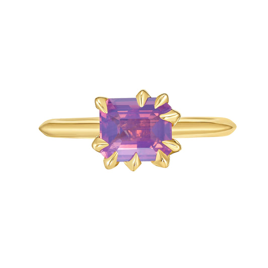 Pink Sapphire Makhaira Solitaire