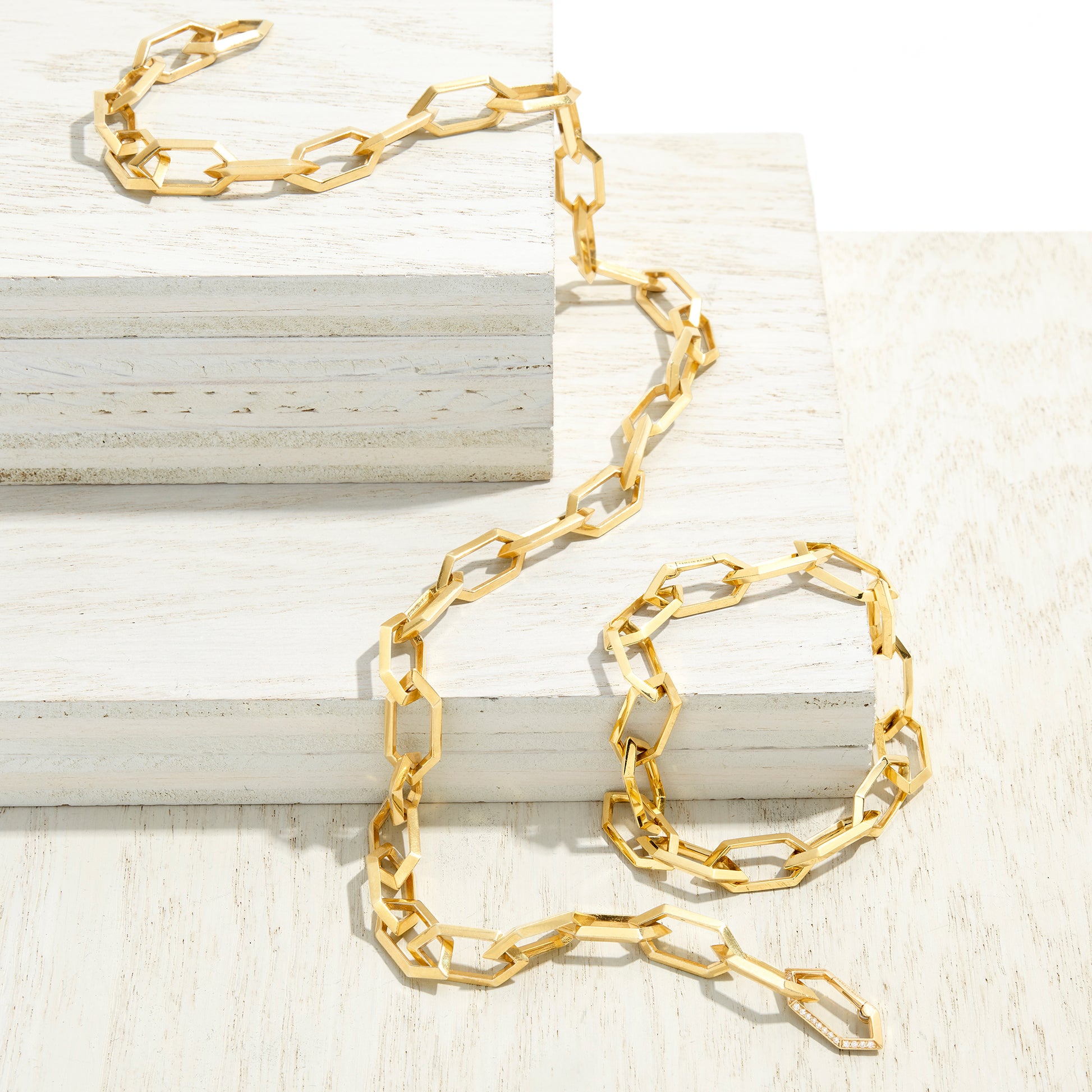 Makhaira solid gold chunky chain link bracelet by Tamsin Rasor Fine Jewelry