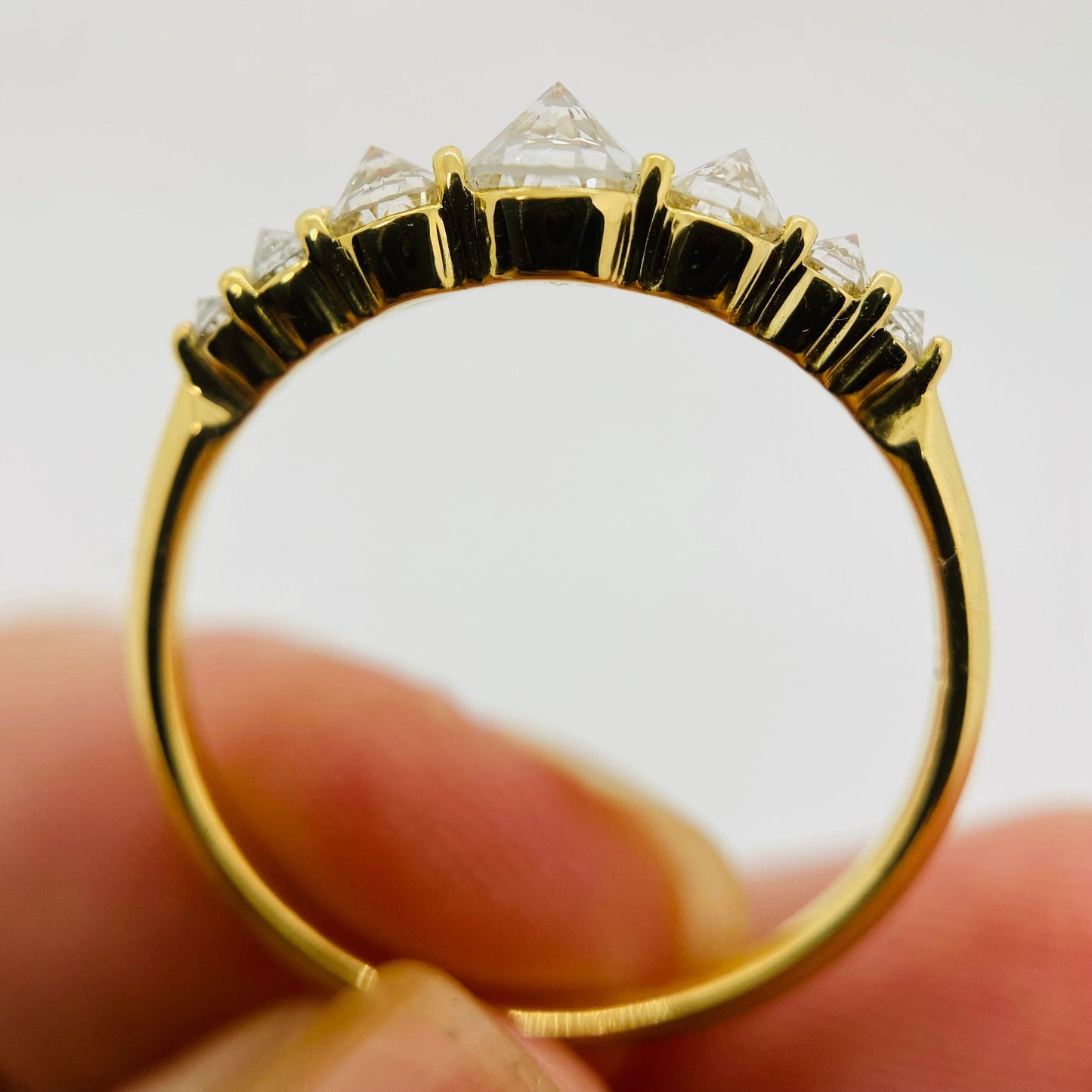 Lina Barbed Seven Stone Diamond Ring